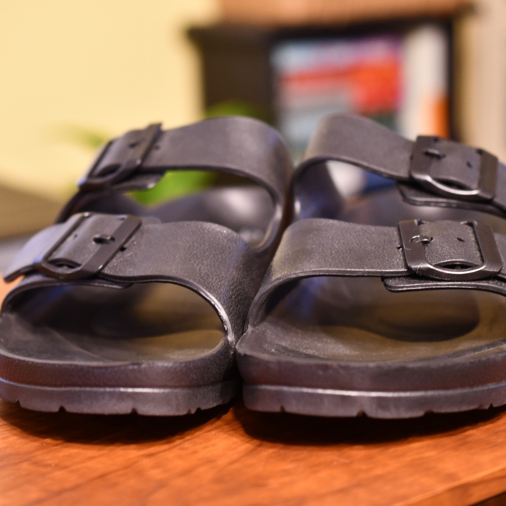 Sketchers Sandals Size 10